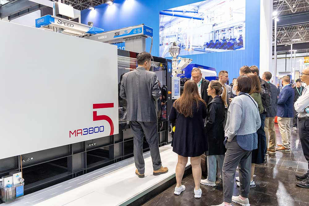 K 2025 in Action: Haitian Unveils World Premiere Models and One-Step Molding Technology