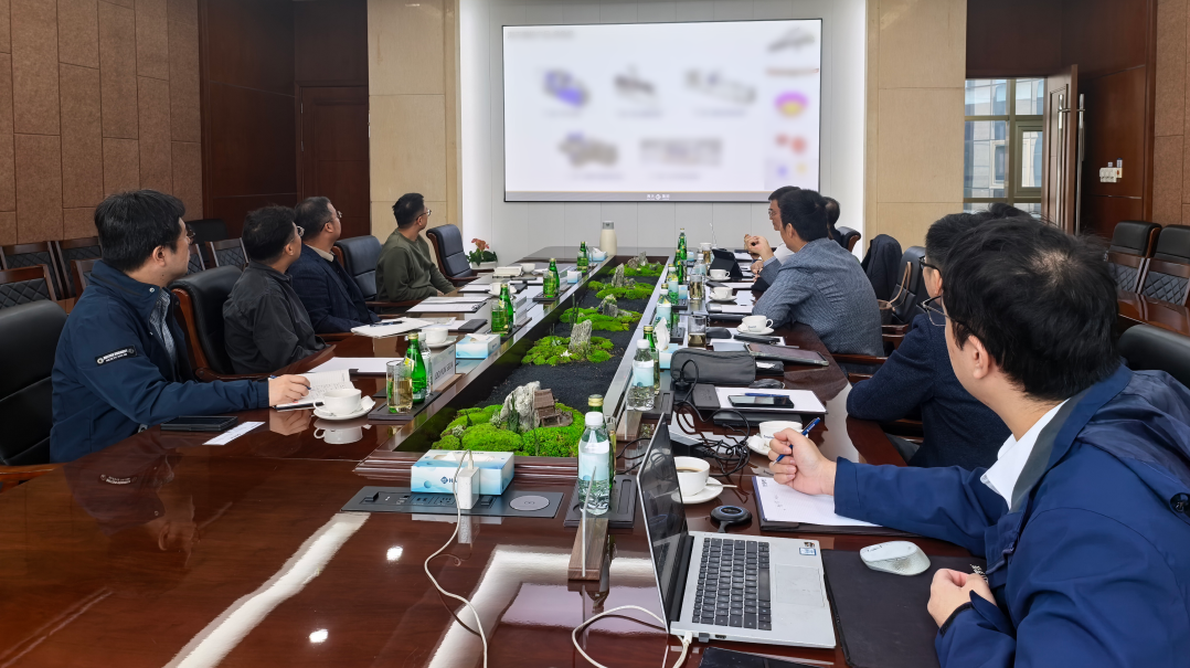 Hyundai Mobis Team Visits Haitian