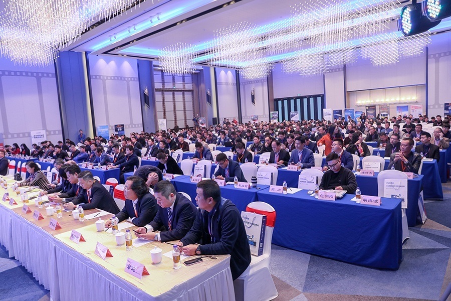 2018 China (Ningbo) Fórum Internacional de Novo Materiais e Industrialização & China Maquina Plástica de Desenvolvimento e Inovação da Indústria foi realizada com sucesso